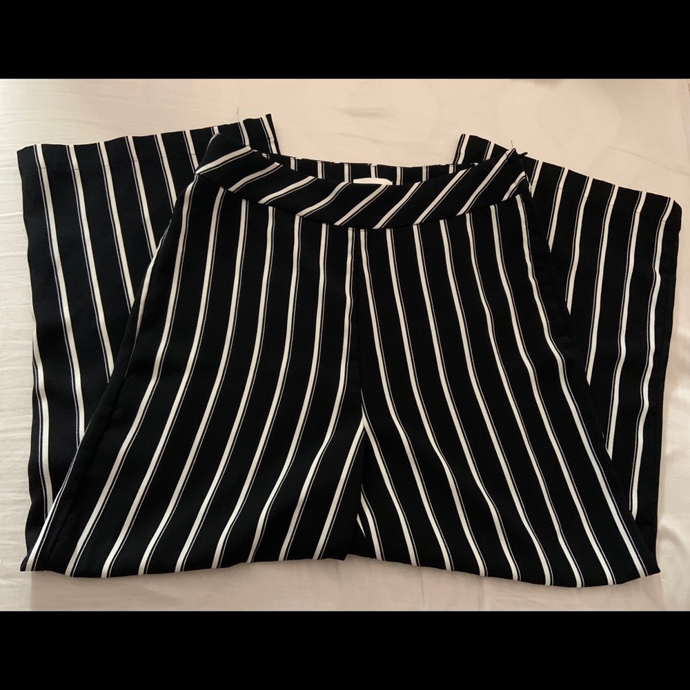 H&M Black/White Stripped Pants